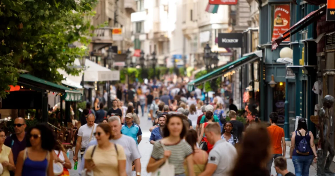 Budapest új közlekedési terve: véget vetnének a járdán parkolásnak