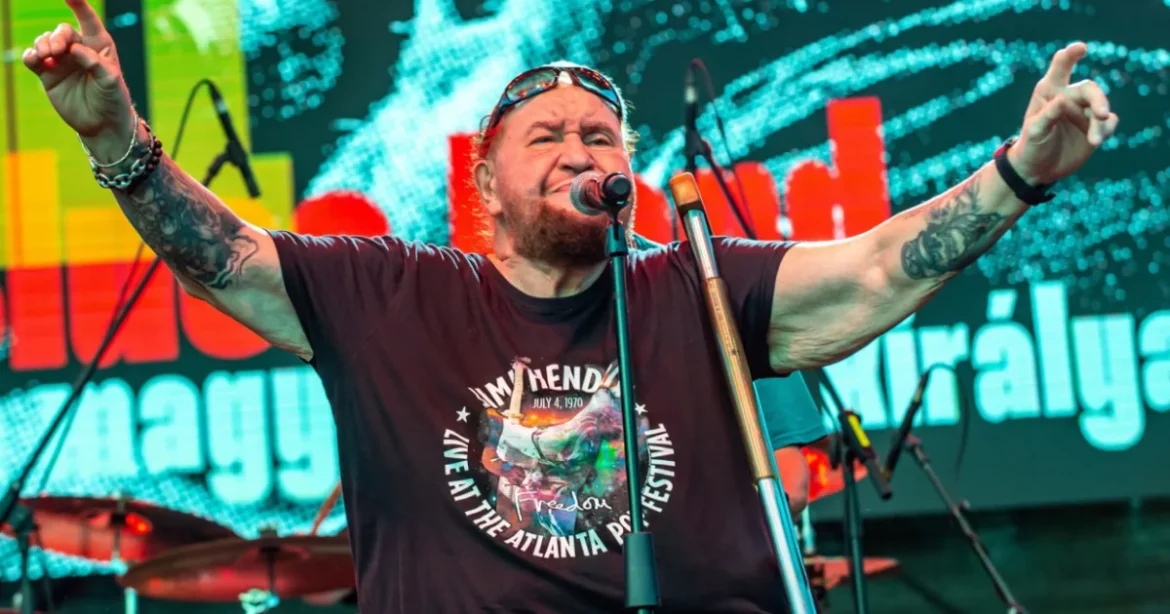 Húszmilliót ért Deák Bill Gyula legendás dala, mások is magukénak akarták