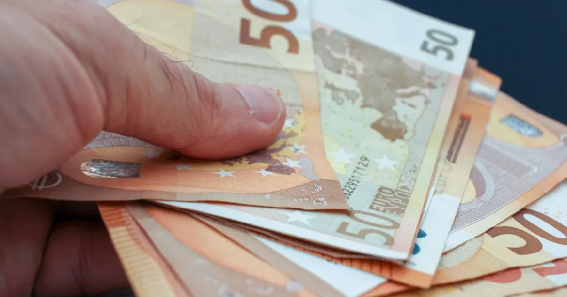 Kiderült, mikor jöhet a legkorábban az euró Magyarországon, de egy dolog keresztbe tehet