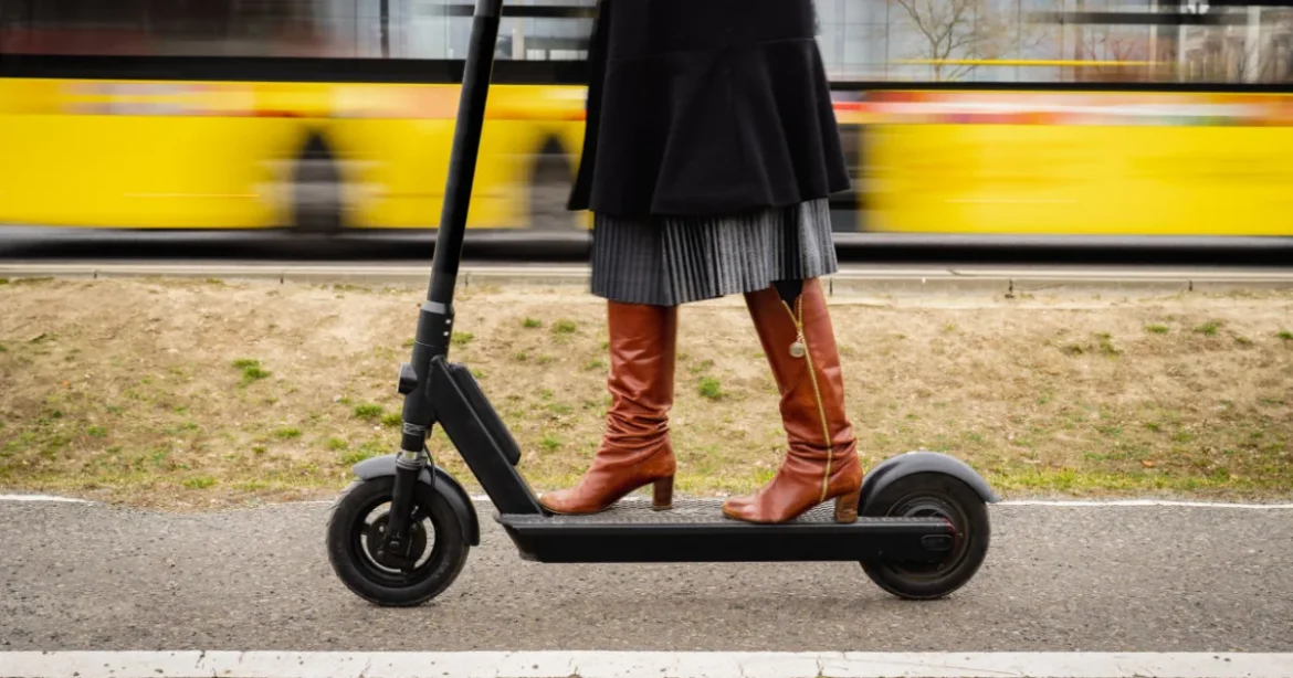 Olcsón adják az elektromos rollereket, de csak egy feltétellel vehetsz
