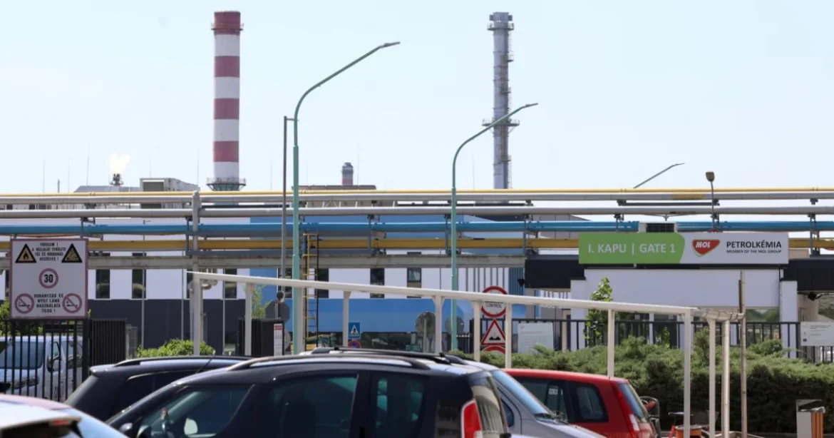 Súlyos bírságot kapott a Mol a tiszaújvárosi halálos robbanás után