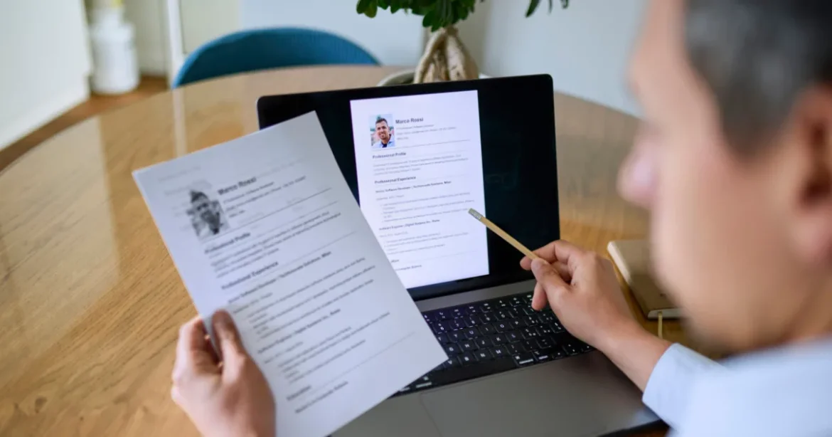 Tízből öt magyar munkakereső tart a munkaerőpiaci csalásoktól