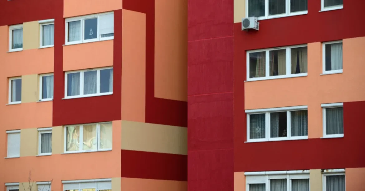 A megadott szöveg nem tartalmaz újságcikket vagy címet, ezért nincs mit átírni.