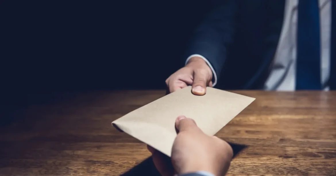 Döbbenetes részletek: a Deloitte is segíthetett Abramovics vagyonának eltüntetésében
