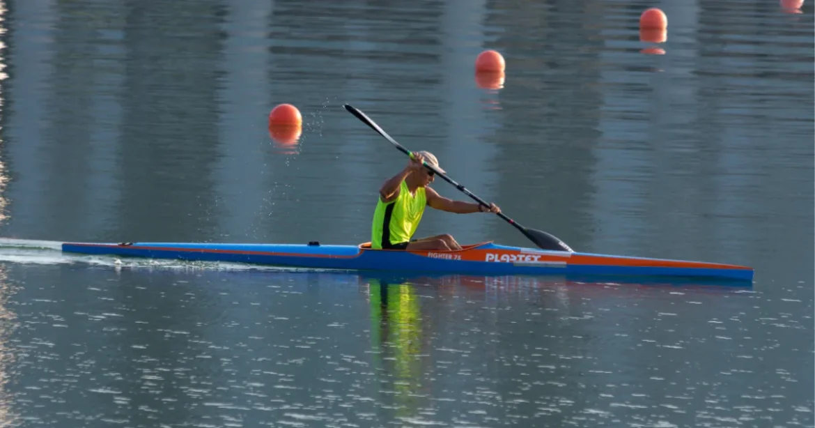 Volt sportvezető leplezte le: félmillió forint egy vécékefetartó Sukorón?